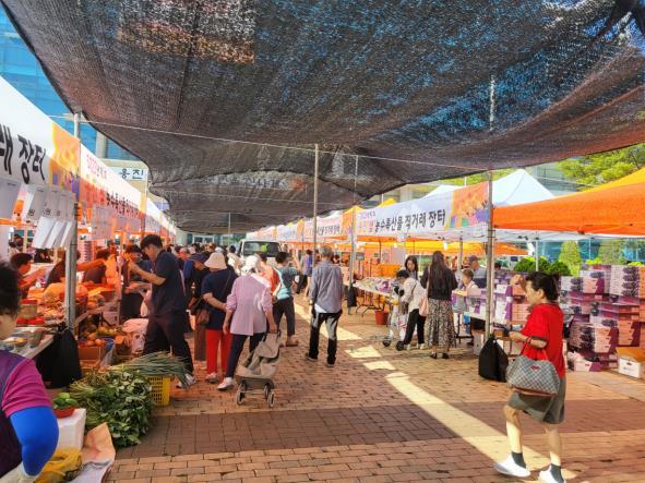 2024년 제1회 옹진‘섬’농수특산물 직거래장터 개최 전경 ⓒ 옹진군청 제공