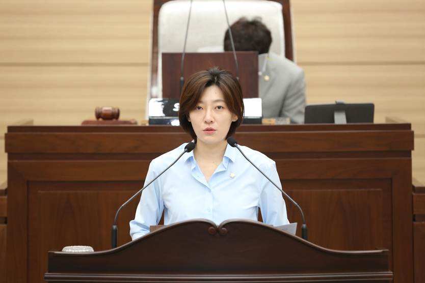 장문정의원, 청라 전기차 화재 관련 자유발언을 하고 있다. ⓒ 인천서구의회 제공