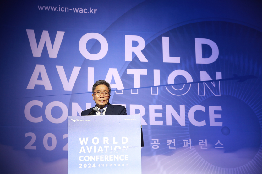인천국제공항공사는 3일~4일 양일간 인천 인스파이어 엔터테인먼트 리조트에서 ‘2024년 세계항공컨퍼런스’를 개최했다고 밝혔다. 사진은 지난 3일 열린 개회식에서 인천국제공항공사 이학재 사장이 개회사를 하고 있다. ⓒ 인천국제공항공사 제공