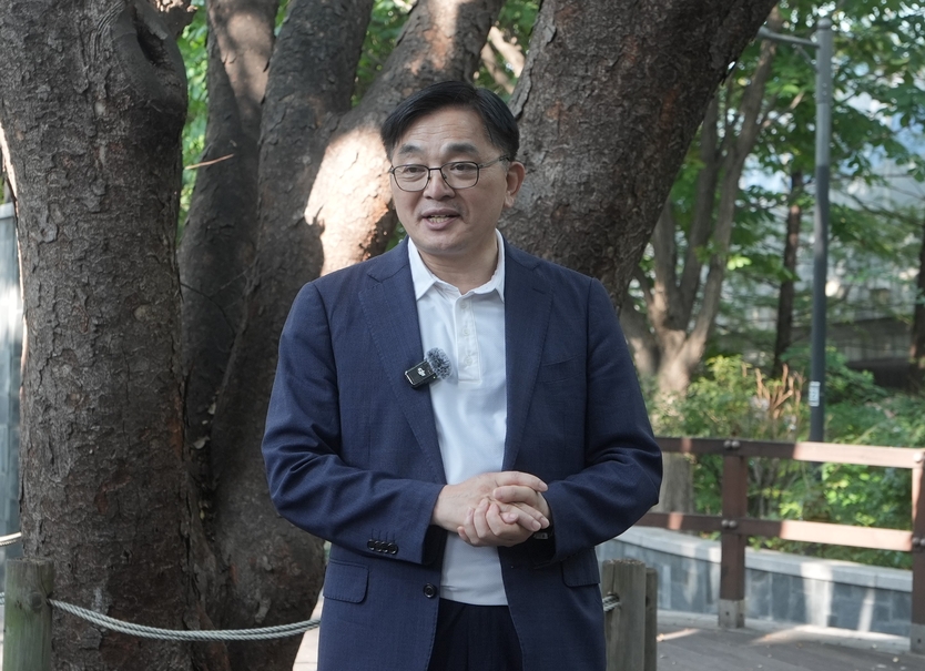 KCLC 오두산 통일전망대 및 양화진 선교사묘원 특별기도회에서 인사말을 전하는 황보국 세계평화통일가정연합 한국협회장 ⓒ 세계평화가정연합 제공