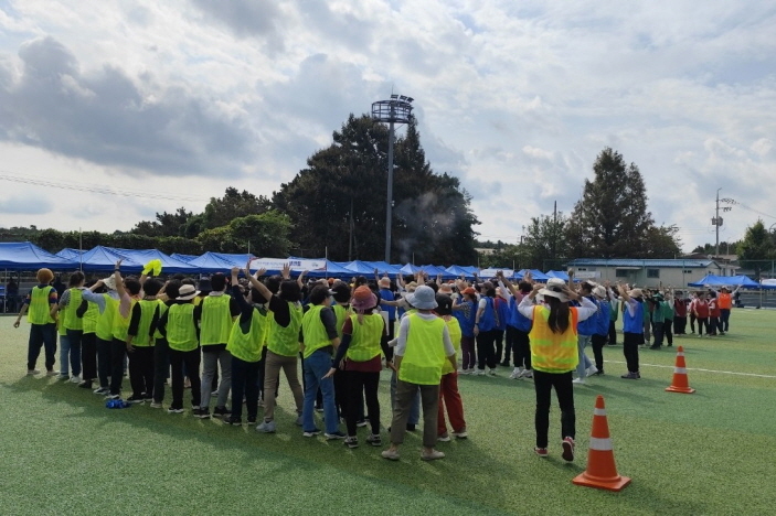  2024년 파주시 자원봉사자 한마음체육대회 개최.하고 있다. ⓒ 파주시 제공