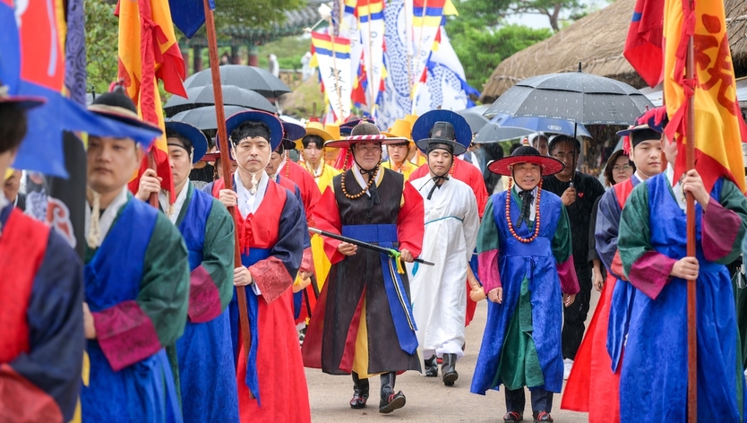 순천 낙안읍성에서 낙안군수 부임행렬을 재현하고 있다. ⓒ 순천시 제공