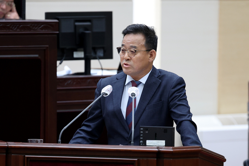 김재동 의원이 ‘제298회 인천시의회 임시회’ 제3차 본회의 시정질문을 하고 있다. ⓒ 인천시의회 제공