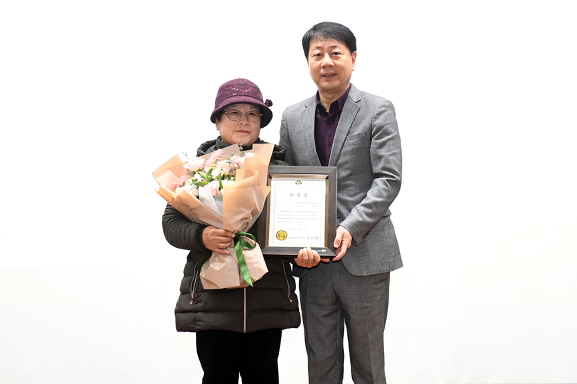 차준택 부평구청장 표창장수여 모습 ⓒ 부평보건소제공