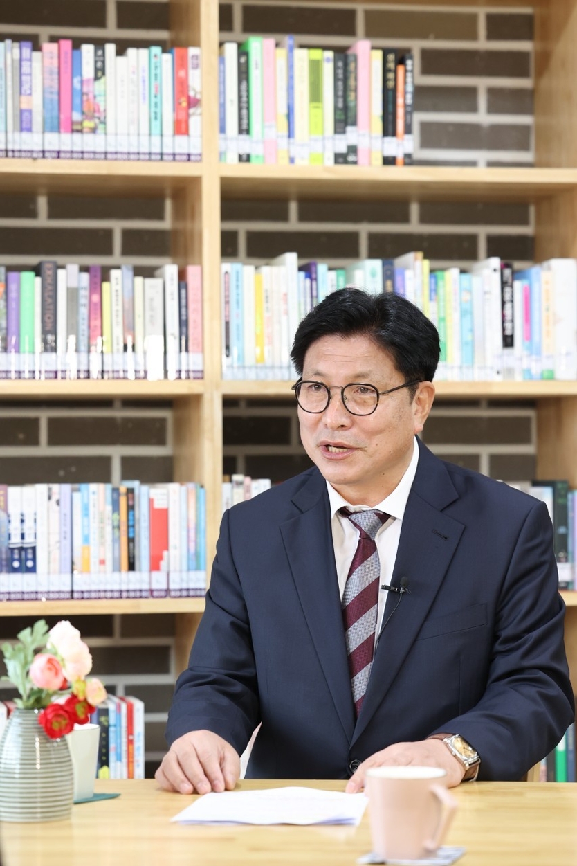 도성훈 인천시교육감이 신년사 인터뷰를 가지고 있다. ⓒ 인천시교육청 제공