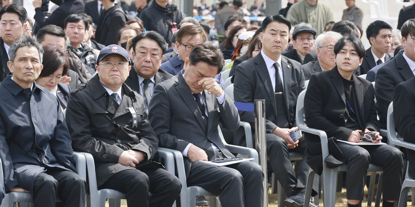  제77주년 제주4·3희생자 추념식에 참석한 김관영 도지사가 희생자들을 애도했다.ⓒ자치도 제공