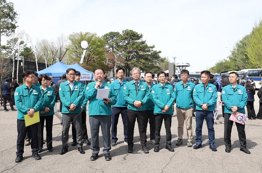 파주시, 대북전단 살포 행위에 엄정한 사법처리 예고(4.23 입장문 발표하는 김경일 파주시장이 발표하고 있다. ⓒ 파주시 제공