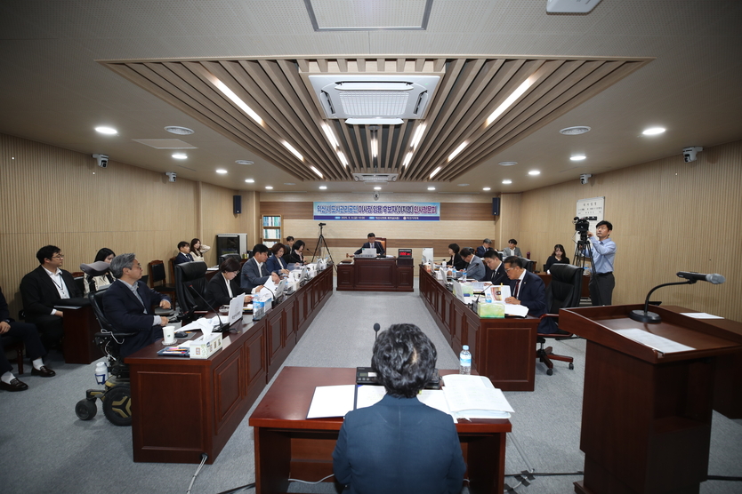 도시관리공단 이사장 후보자 인사청문회ⓒ익산시의회 제공
