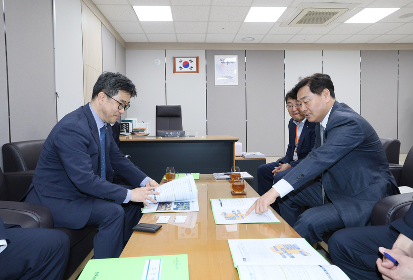김관영도지사 2026년도 국가예산 확보활동ⓒ자치도 제공