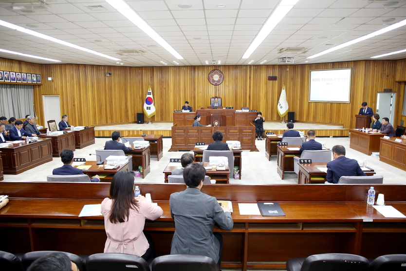 제288회 제1차 정례회 게최ⓒ영광군의회 제공