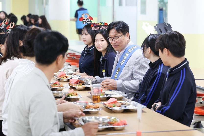 도성훈 인천광역시교육감, ‘소소한 급식’ 캠페인 참여…존중 문화 확산 앞장서고 있다. ⓒ 인천시교육청 제공 