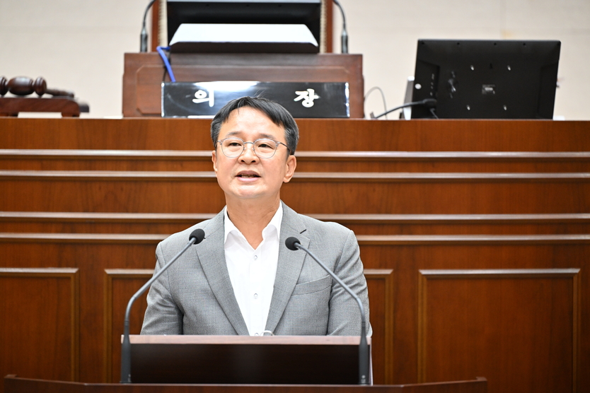 김재천 의원ⓒ완주군의회 제공