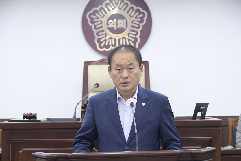 김승호 의장이 제339회 임시회 개회식 5분발언을 통해 “동두천을 자전거의 도시로 만들기 위해 자전거 순환 도로망 구축을 제안했다. ⓒ 동두천시의회 제공