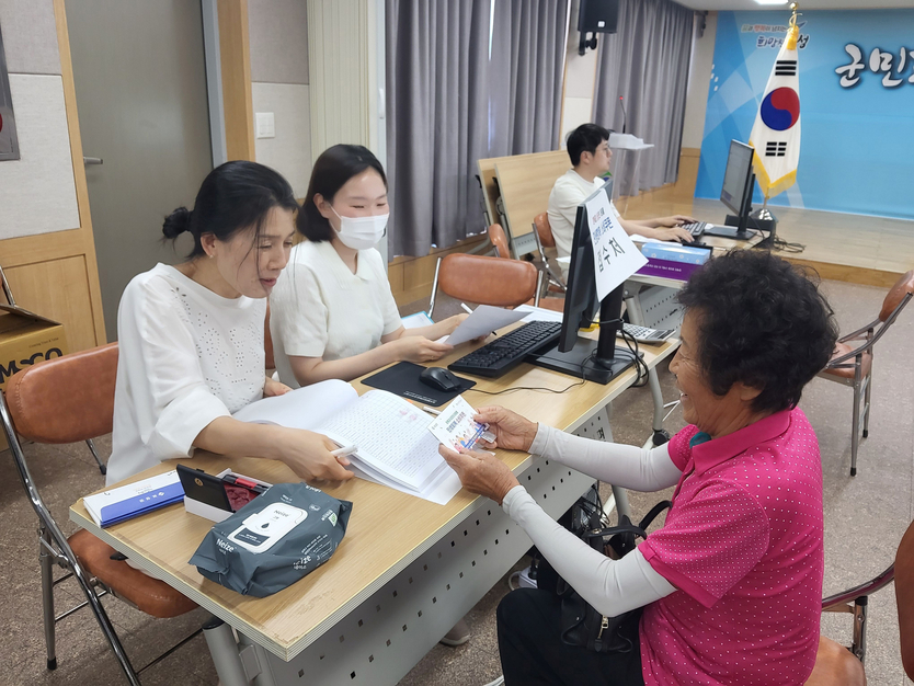지류형 상품권 발급 물량 확보와 배부 시스템을 조기에 구축하는 신속학 행정력을 선보였다ⓒ보성군 제공