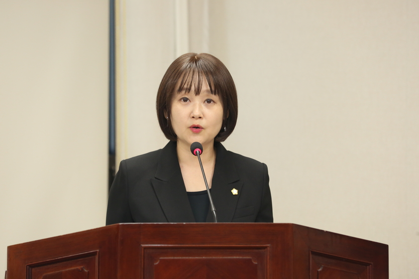 서구의회 기획행정위원장인 김원진 의원