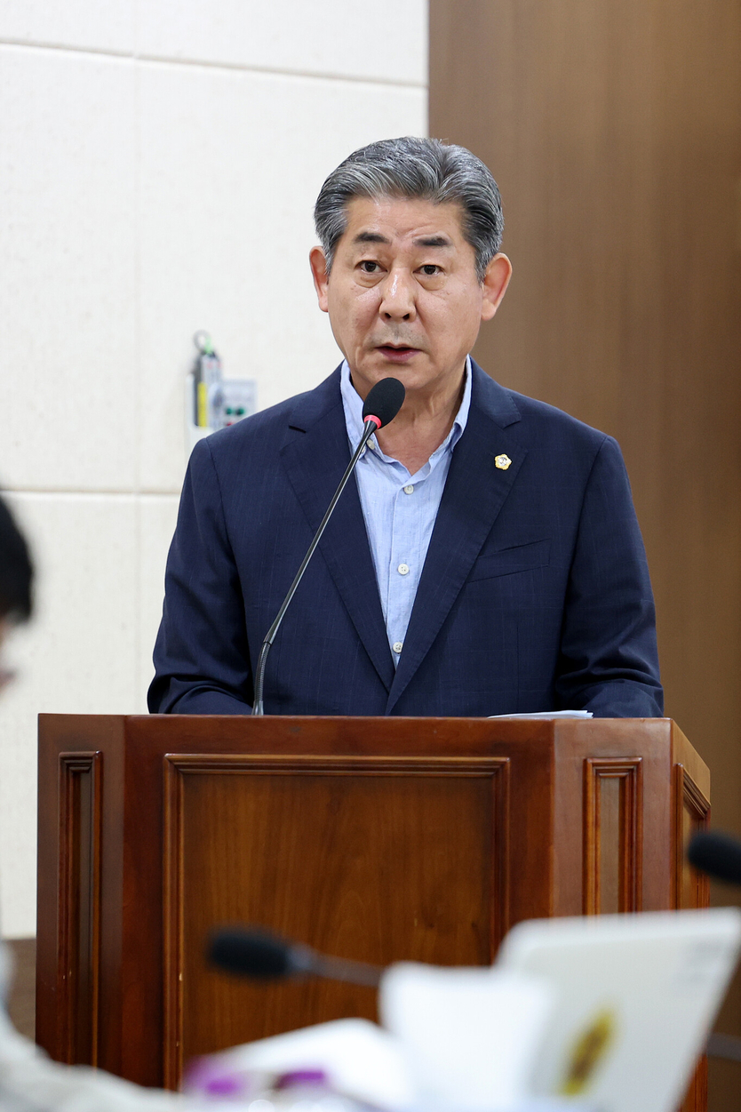 인천시의회 정해권 의장이, 교통균형·시민편의를 위한 GTX-B 추가정거장 확정에 대한 설명을 하고 있다. ⓒ 인천시의회 제공