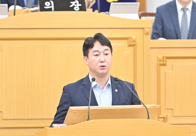 파주시의회 손성익 의원 5분 자유발언을 하고 있다. ⓒ 파주시의회 제공