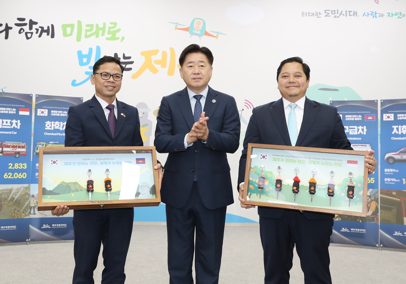 제주 소방차량 무상양여 출정행사ⓒ자치도 제공