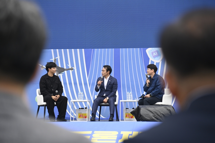 2025 남원국제드론제전 with 로봇, 주말 열기로 절정 맞아(긱블 토크쇼) ⓒ 남원시 제공