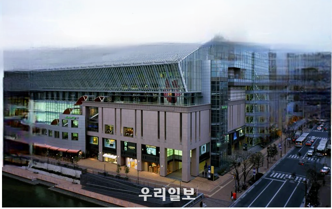 <strong>한,중,일 3개국 초대 전시가 개최된 후쿠오카 아시아 미술관</strong>