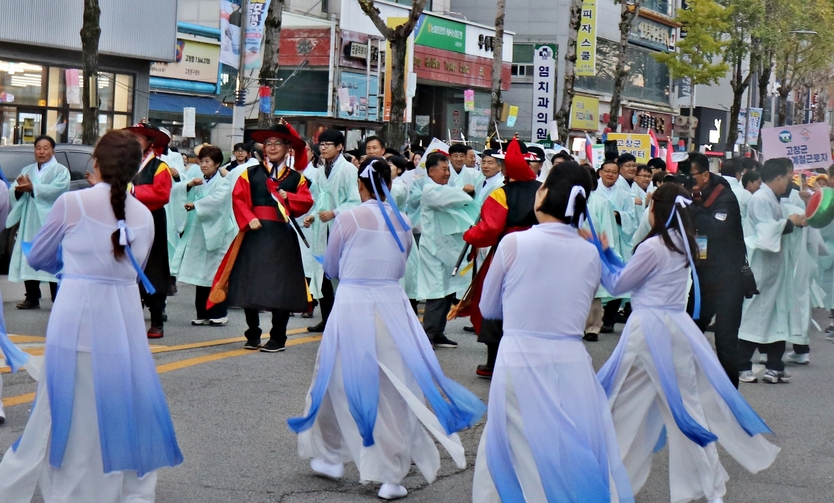 제52회 모양성제 거리퍼레이드 ⓒ 고창군 제공
