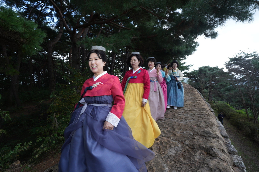 제52회 모양성제 거리퍼레이드 ⓒ 고창군 제공