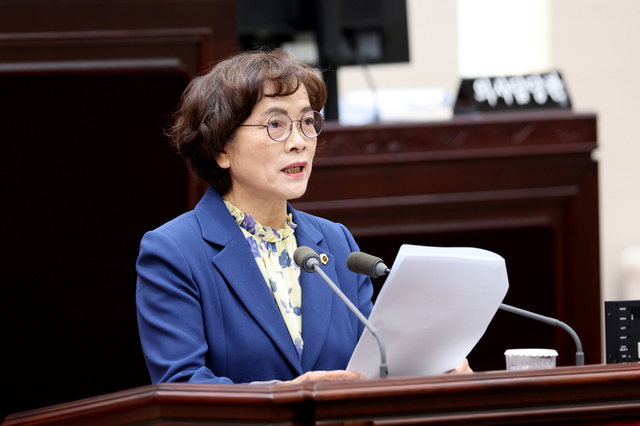 신영희 인천시의원, 백령도 두무진 유람선 신규 도입 시급 촉구! "관광 기반 붕괴 막아야"
