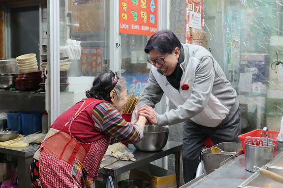 "박형준의 매직, 부산을 바꿨다"… 시민이 뽑은 2025년 '시정 베스트'의 비밀