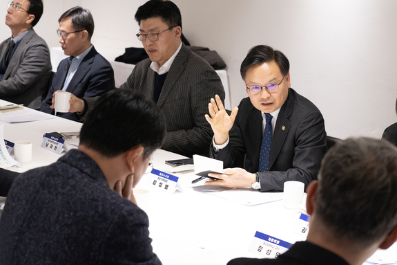 "북극항로가 새 성장엔진"... 김성범 해수부 직무대행, 개척 로드맵 점검