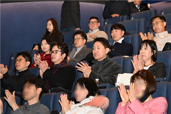 오세훈 시장, 서울영화센터서 영화인들과 ‘소통의 시간’… “K-컬처의 뿌리, 영화산업 부활 모색”