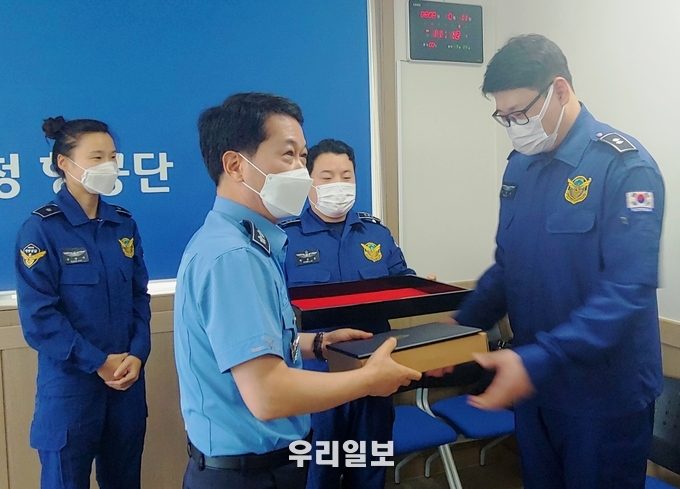 오윤용 중부해양경찰청장이 현장점검을 하고 있다. ⓒ 중부해양경찰청
