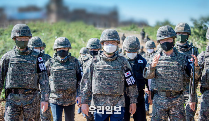 <img alt="" src="/data/photos/20200938/art_16005676939761_a61460.png" xtype="photo">서욱 국방부장관 화살머리 방문