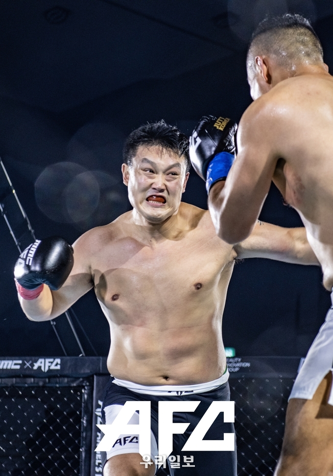 국내 헤비급 파이터 명현만 AFC출격