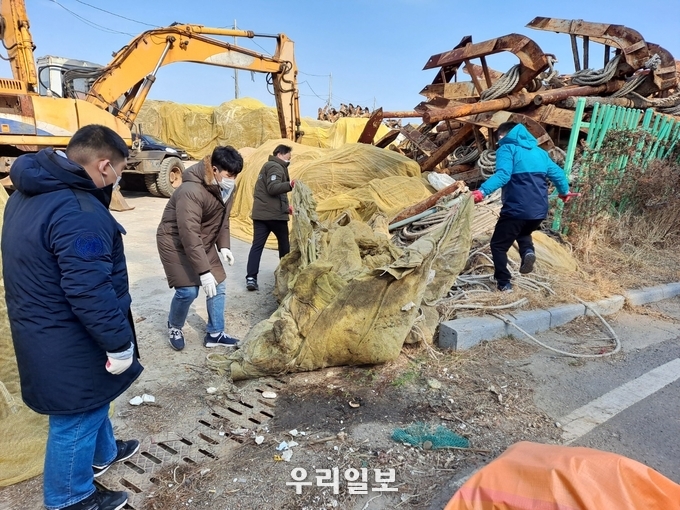 옹진군 연평면 깨끗한 도서환경 조성 클린업데이 실시 ⓒ옹진군청