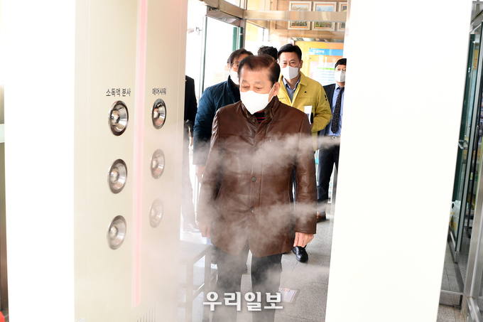 유천호 강화군수, 코로나19 학교 방역망 점검 ⓒ강화군청