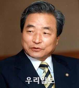  이한동 전 국무총리