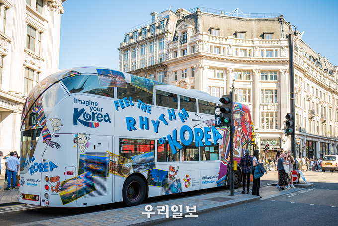 런던 버스래핑 광고.(사진=한국관광공사)