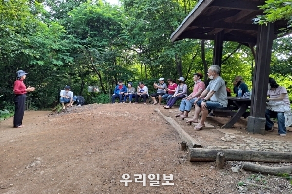 지난 19일 사)국제어싱협회, 정기 "어싱데이Earthing Day" 를 개최하고 있다.