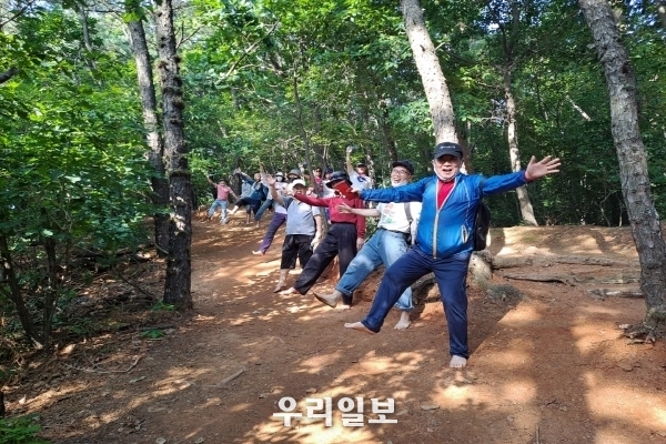 지난 19일 사)국제어싱협회, 정기 "어싱데이Earthing Day" 를 개최하고 있다.