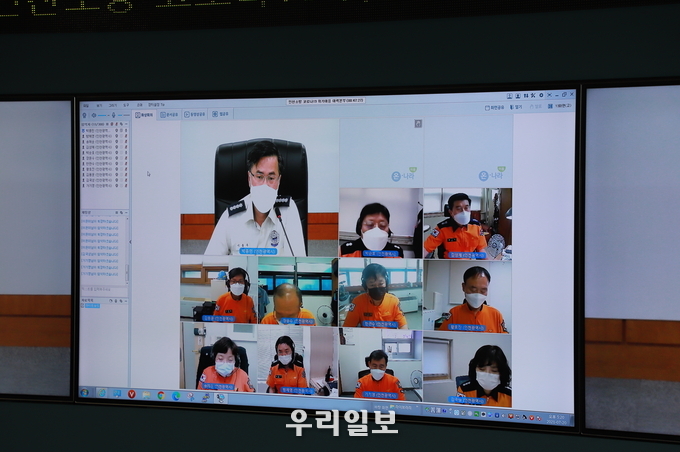 인천소방본부가 코로나19 위기대응 지원대책 회의를 진행하고 있다.(사진=인천소방본부)