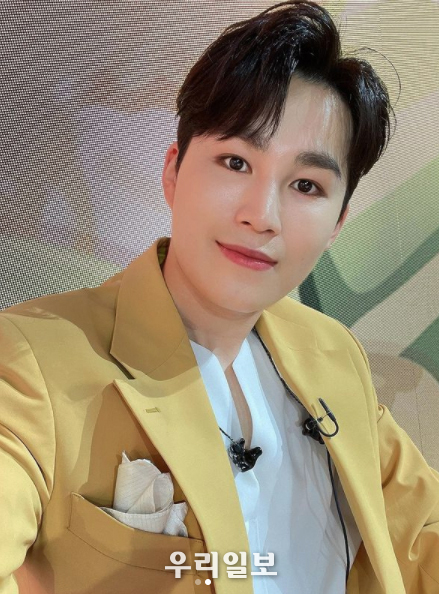 가수 김희재