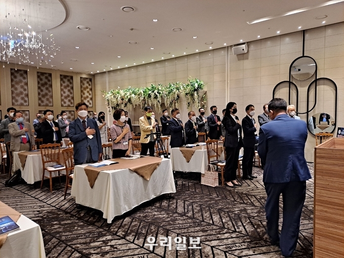 지난 10일 오후 2시 사단법인 서울시민회가 여의도 중소기업중앙회 대강당에서 임원 위촉식 및 학술심포지엄를 성황리 개최하고 있다.