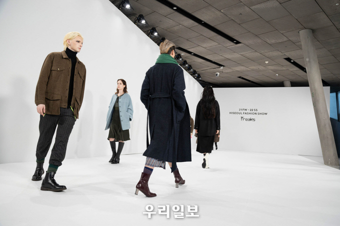 SBA, 21FW-22SS 하이서울패션쇼 디지털 런웨이 공개