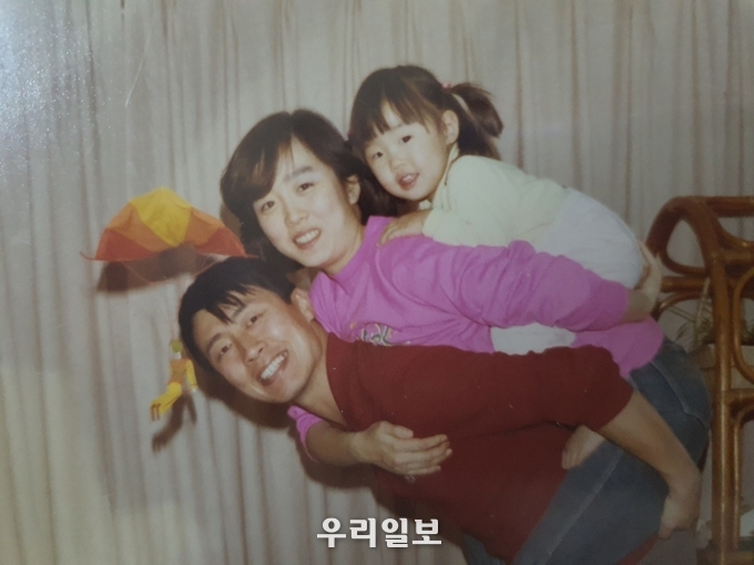 최재형 부부와 엄마등에 업혀 있는 "큰딸" 