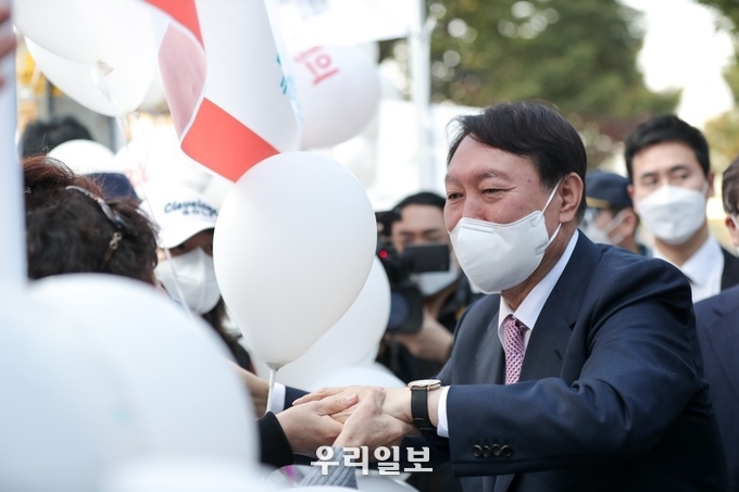 윤석열 국민의힘 대선 예비후보가 대구를 방문 지지를 호소하고 있다. ⓒ 윤석열 캠프 제공