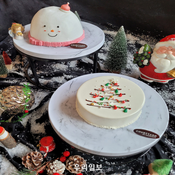 christmas cake(사진제공=코트야드 메리어트 서울 타임스퀘어의 모모카페)
