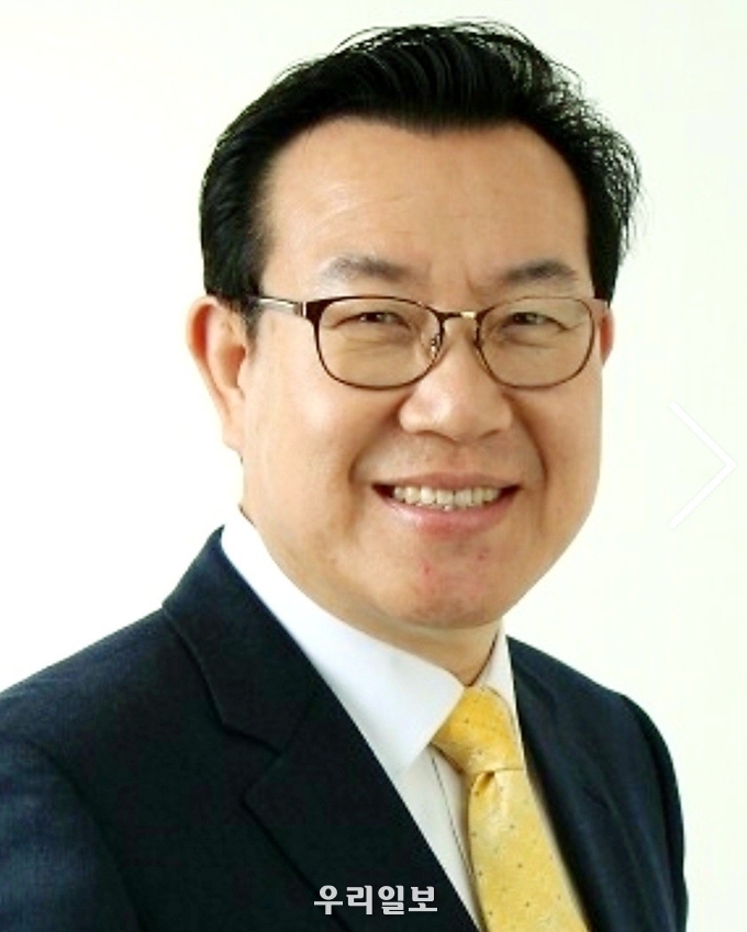 홍성문 심사위원장, 2021제4회 대한민국을 빛낸 13인 대상 조직위원회