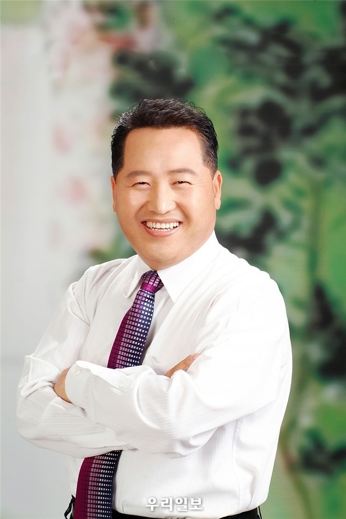 저자 이창호 한중교류촉진위원회 위원장