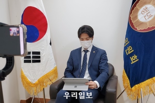 정기총회를 준비 중인 박성호 한국청년위원회 위원장 