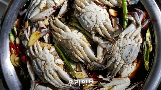 명품 한방 간장게장 